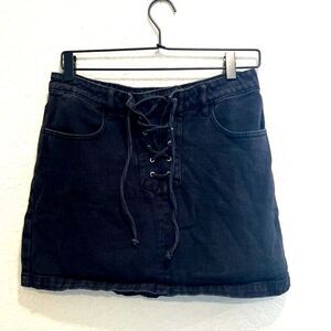 Kendall & Kylie Black Lace Up Denim Mini Skirt Size 28